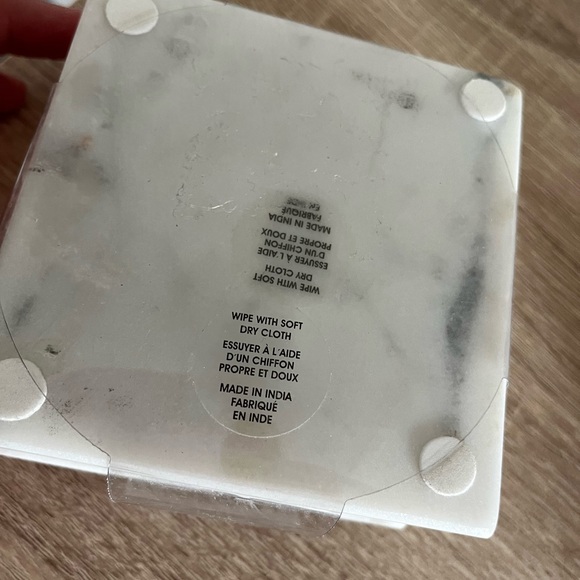 Set of 4 Marble & Gold Square Coasters - Picture 4 of 5